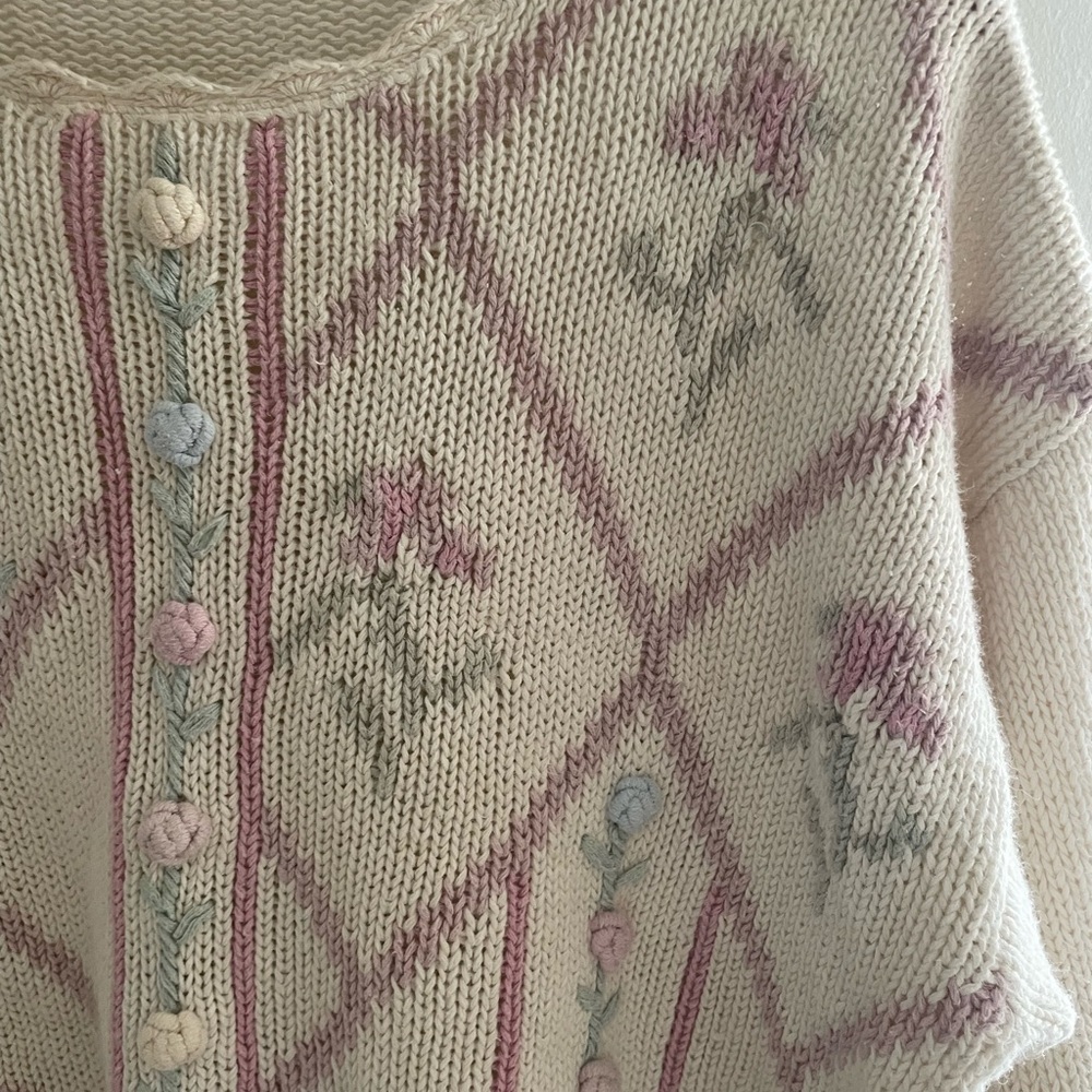 Floral Patterned Cream Sweater - Picture 2 of 3